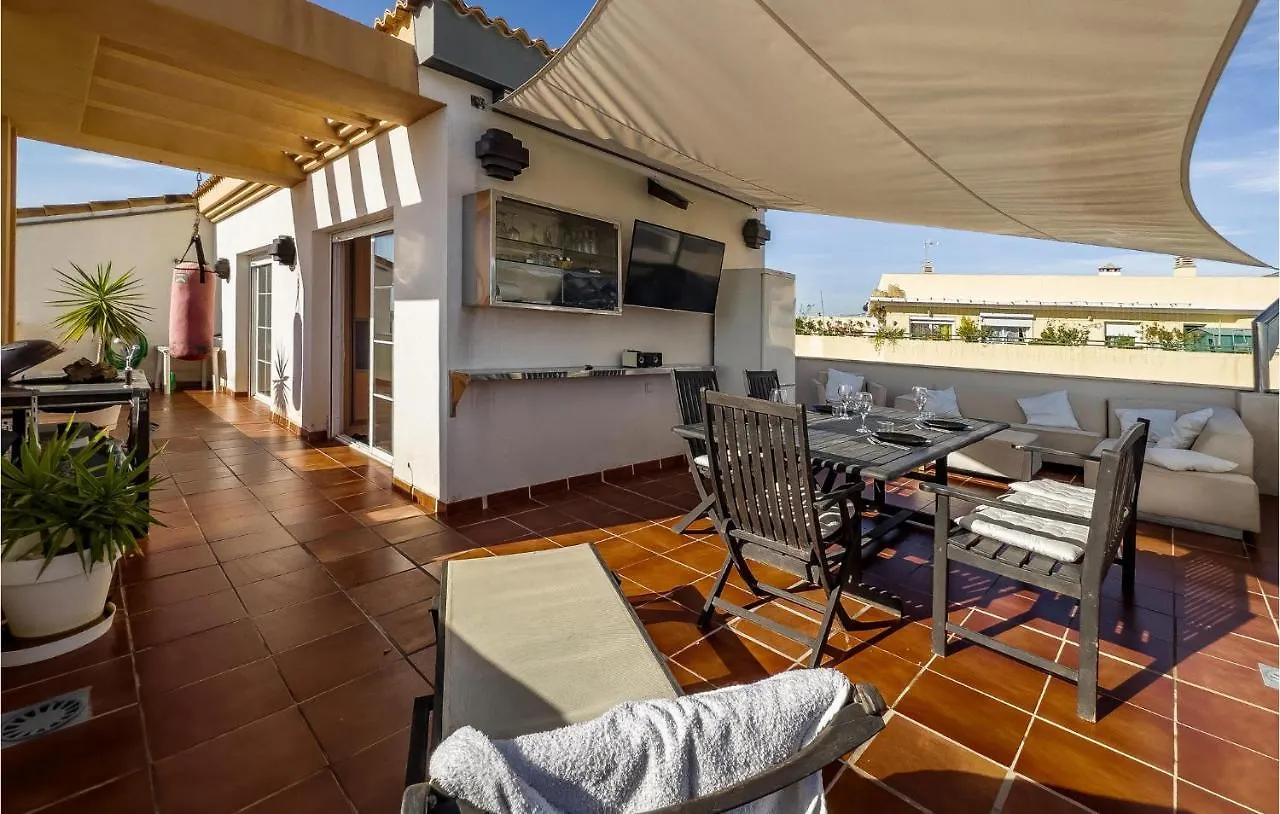 Stunning Apartment In Las Lagunas De Mijas Fuengirola